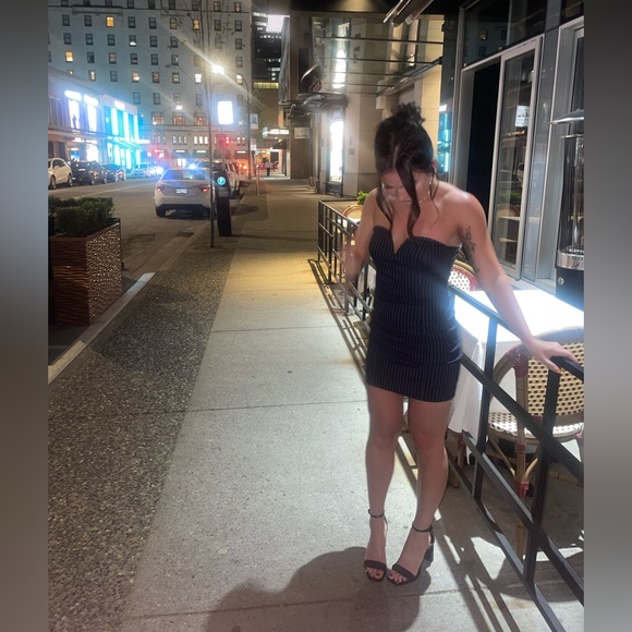 Dark blue pin-stripe mini dress - Picture 2 of 2